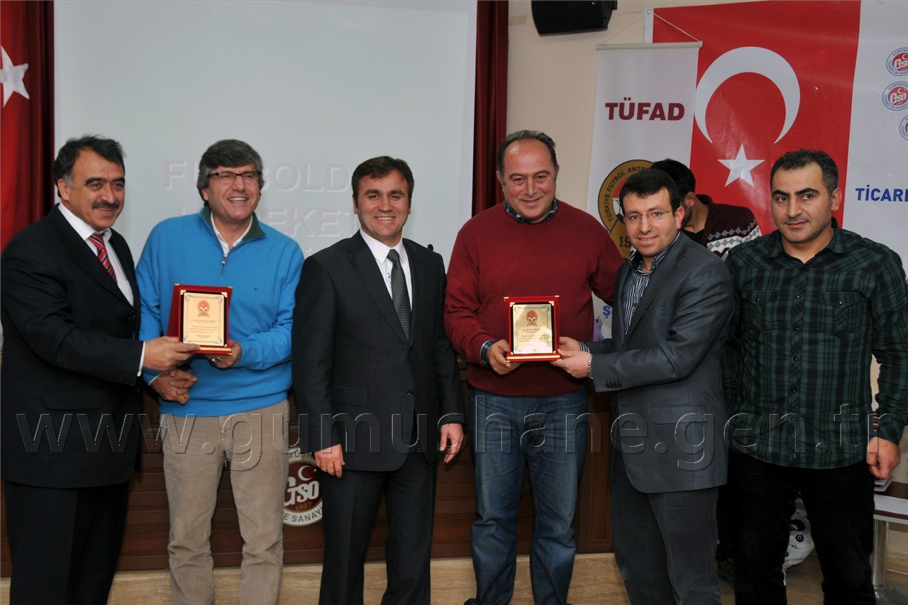 Futbol Antrenörlerine 'Başarıya Giden Yol' Konulu Panel Düzenlendi 8