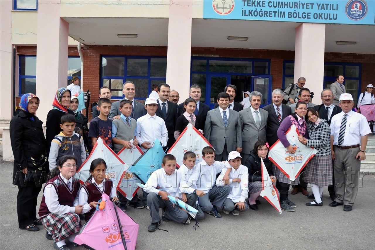 Gümüşhane'de Uçurtma Şenliği Düzenlendi 1