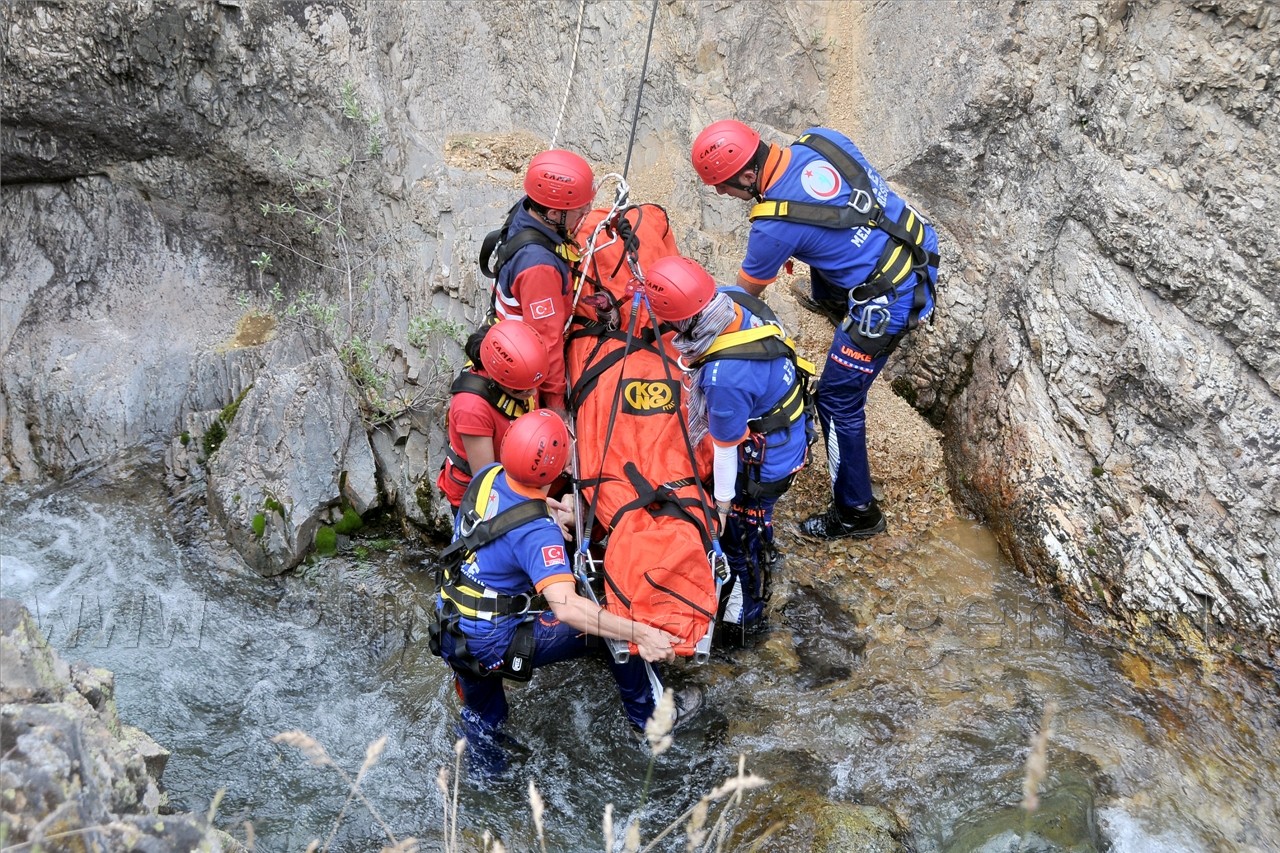 Bölge UMKE Tatbikatı Gümüşhane'de Yapıldı 9