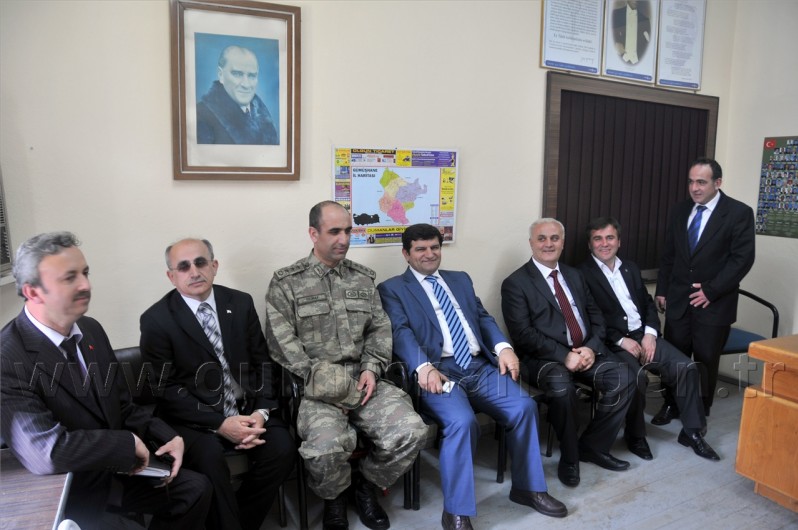 Vali Mayda Köy Gezilerini Sürdürüyor 1