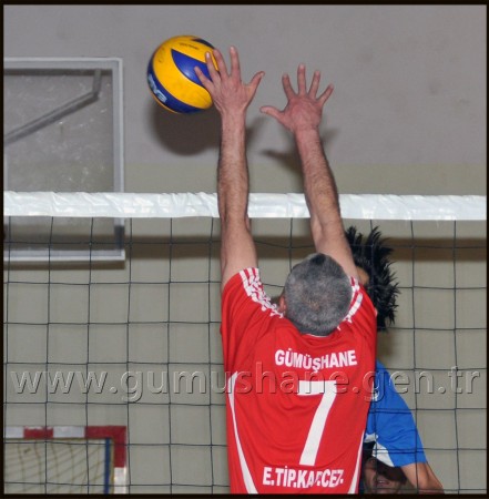 Voleybol'da son gülen Türk Telekom oldu 2