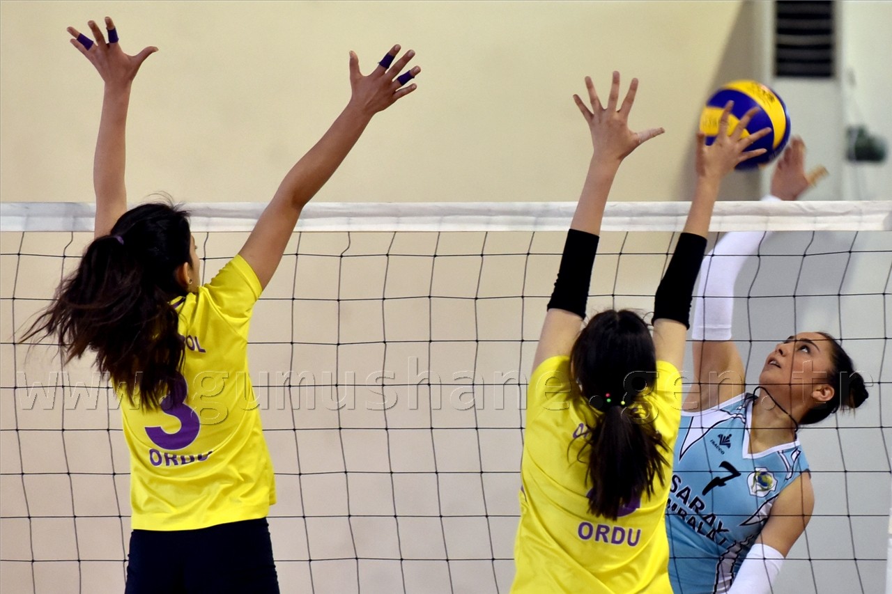 Gümüş Kızlar'dan altın değerinde galibiyet: 3-1 2