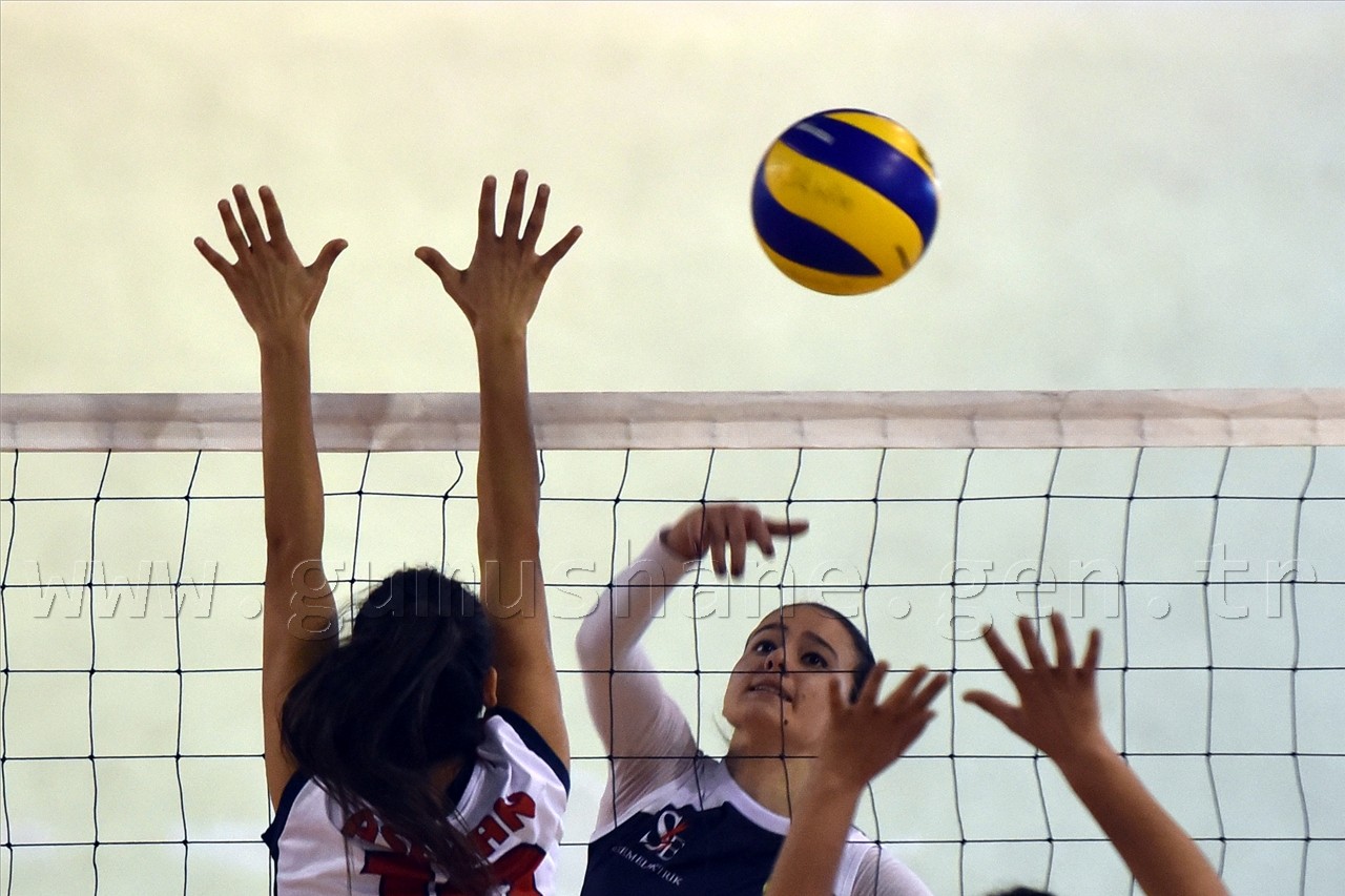 Gümüş Kızlar Samsun'u Ezdi Geçti: 3-0 4