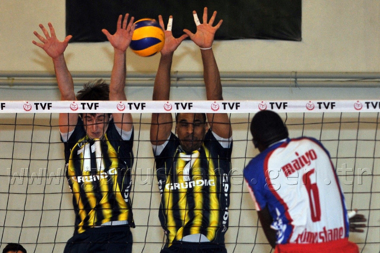 Torul, Fener'e Direnemedi: 0-3 5