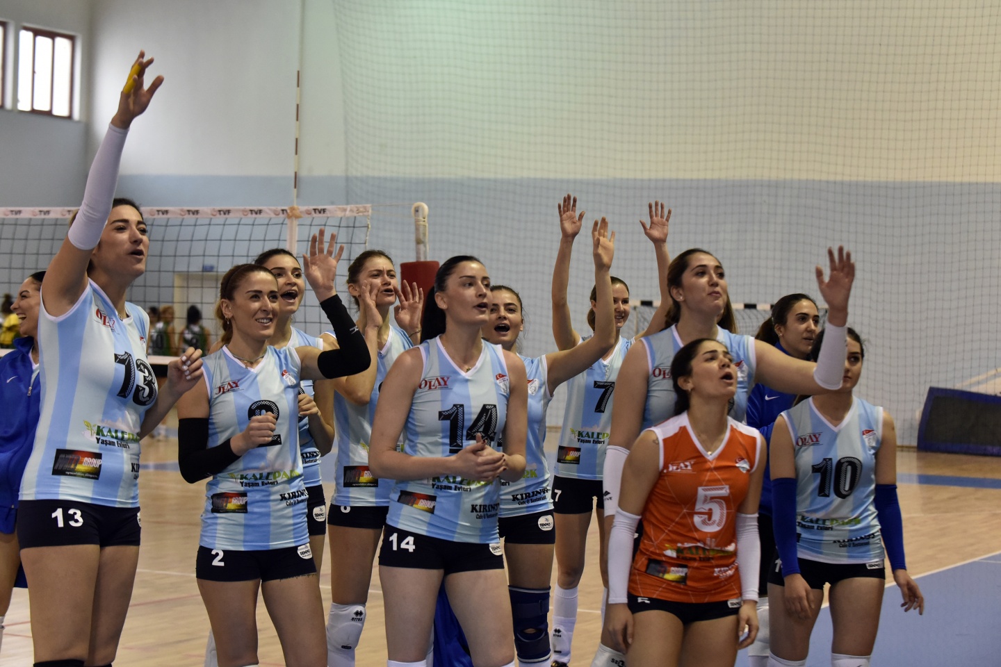 Gümüş Kızlar seriye devam dedi: 3-0 49