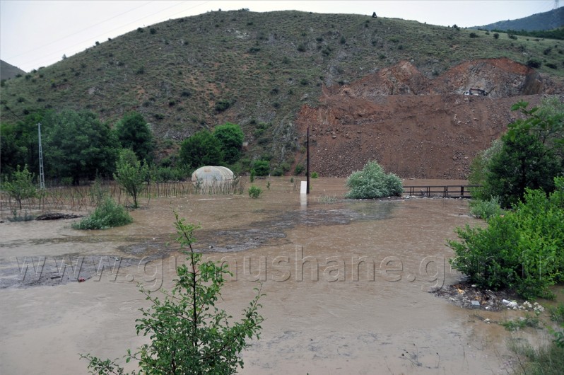 Gümüşhane'yi Etkili Yağış ve Dolu Vurdu   11
