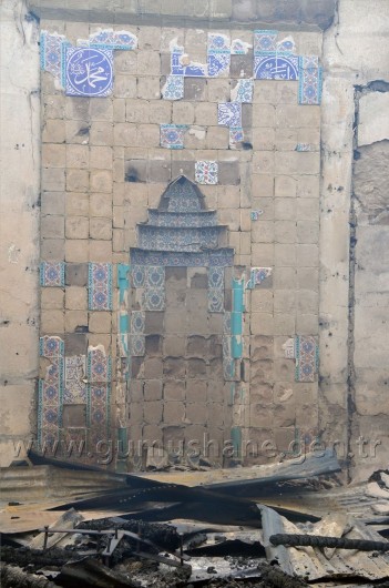 Sadak'ta Tarihi Cami Yangında Kül Oldu 10