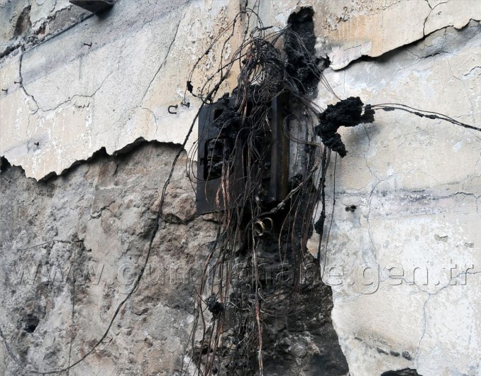 Sadak'ta Tarihi Cami Yangında Kül Oldu 4