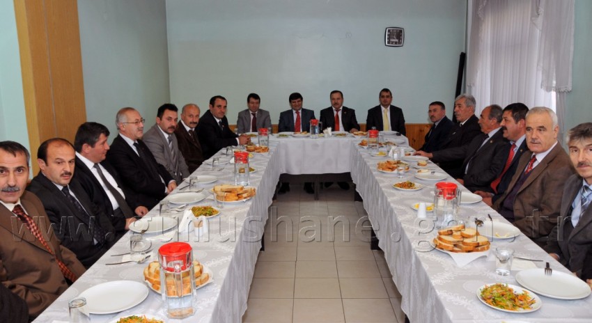 Vali Mayda'da Meclis Üyelerine “Bütçe“ Yemeği 2