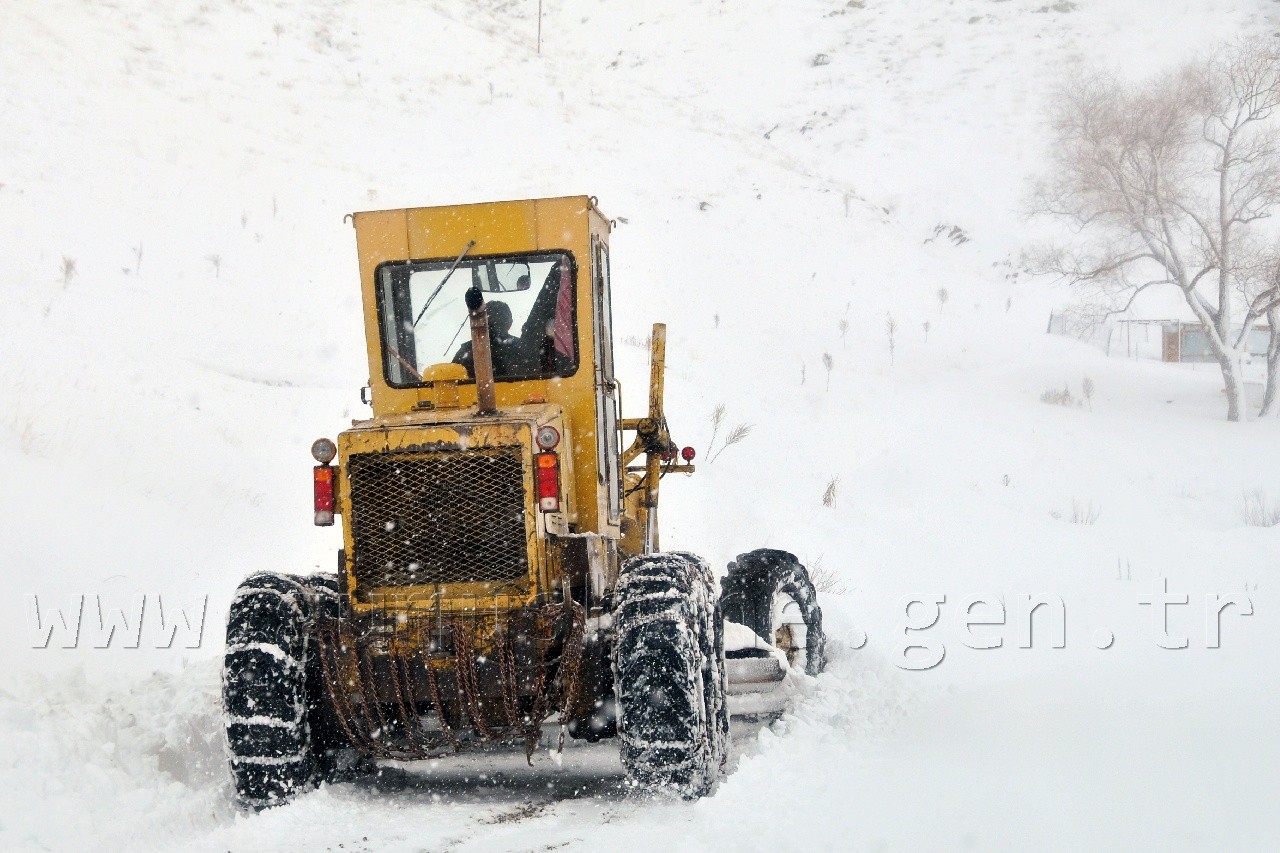 Köy Yollarında Hummalı Çalışma 16