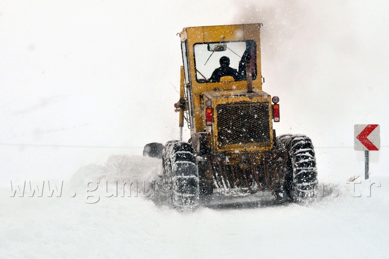 Köy Yollarında Hummalı Çalışma 17