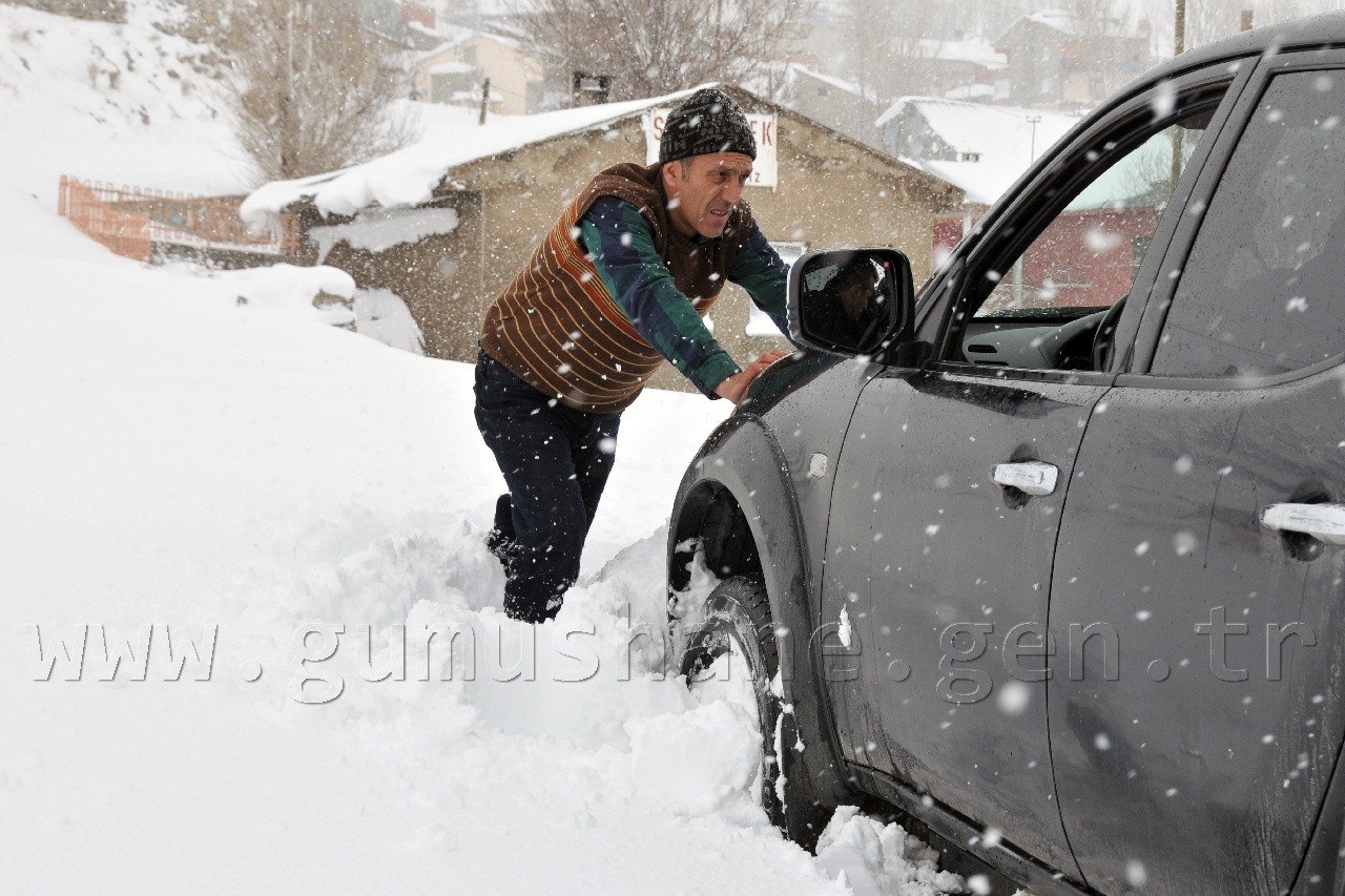 Köy Yollarında Hummalı Çalışma 25