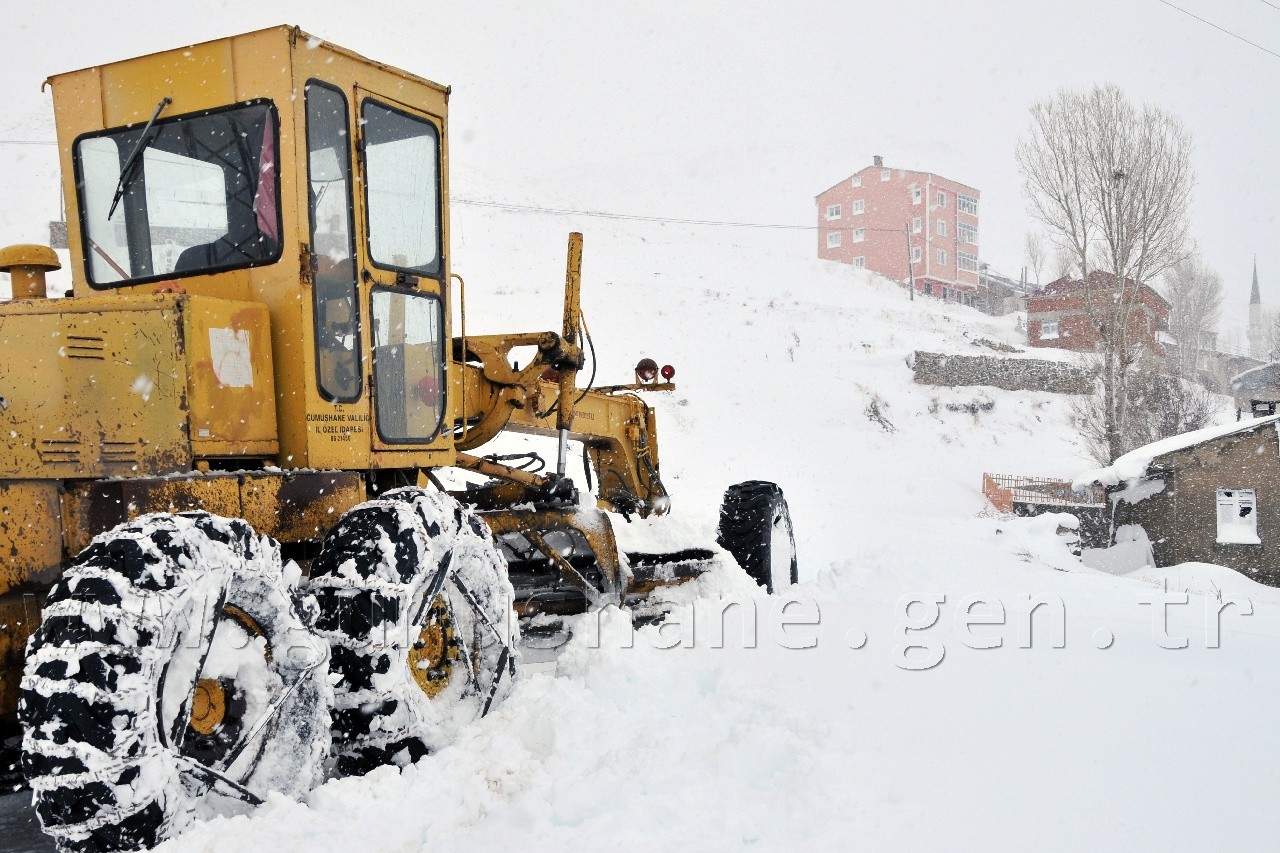 Köy Yollarında Hummalı Çalışma 27
