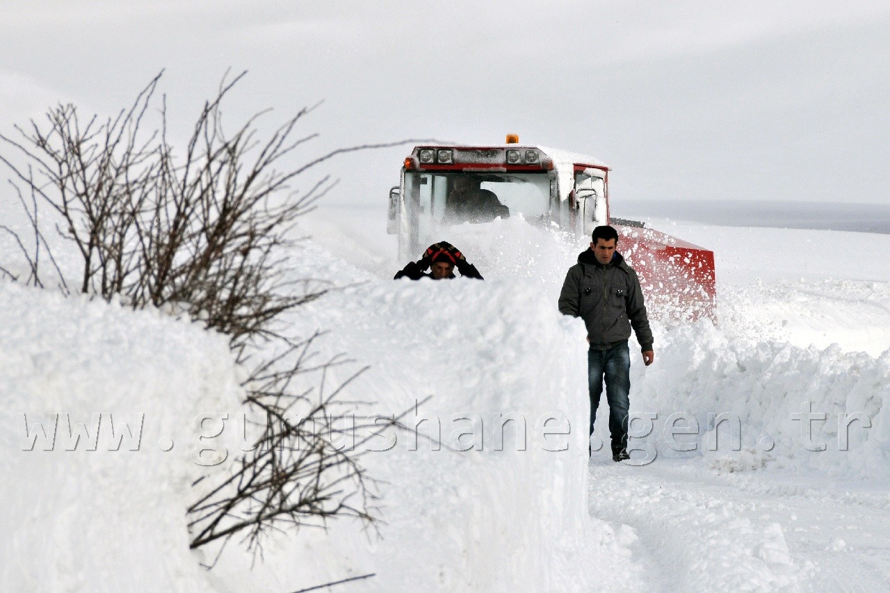 Köy Yollarında Hummalı Çalışma 4