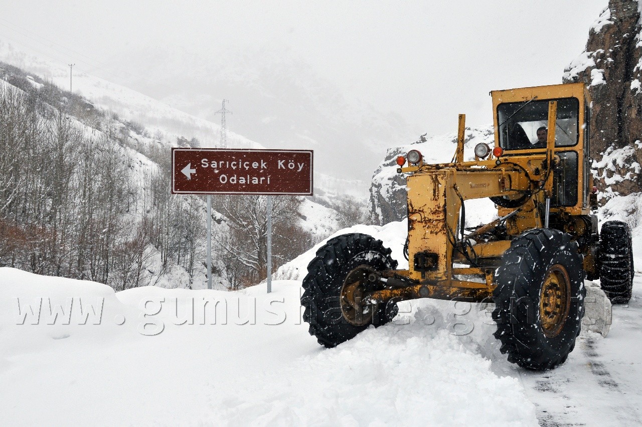 Köy Yollarında Hummalı Çalışma 10