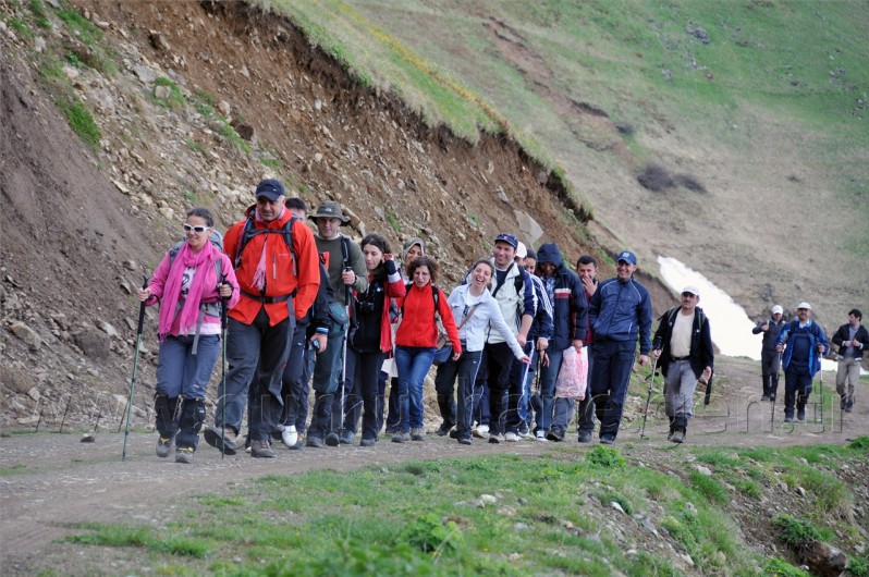 Gümüşhaneli Dağcılar, Bulutların Üzerinde 1