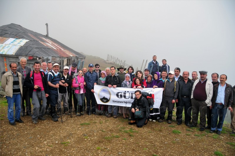 Gümüşhaneli Dağcılar, Bulutların Üzerinde 3