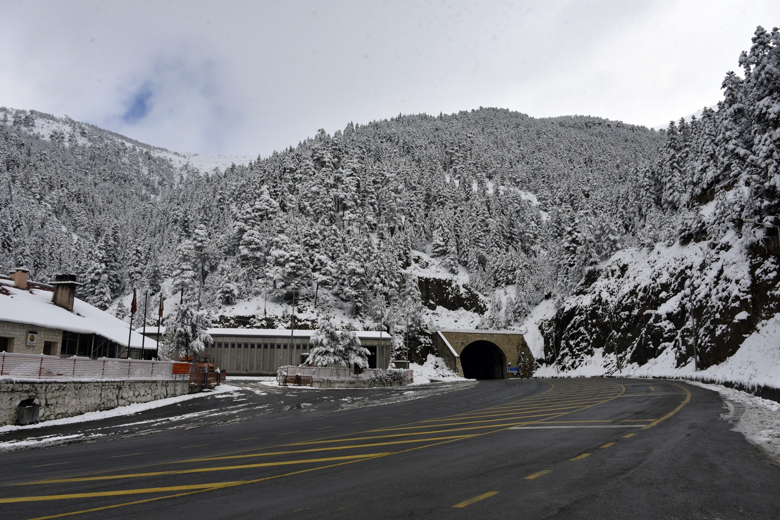 Zigana dağı beyaz gelinliğini giydi 14