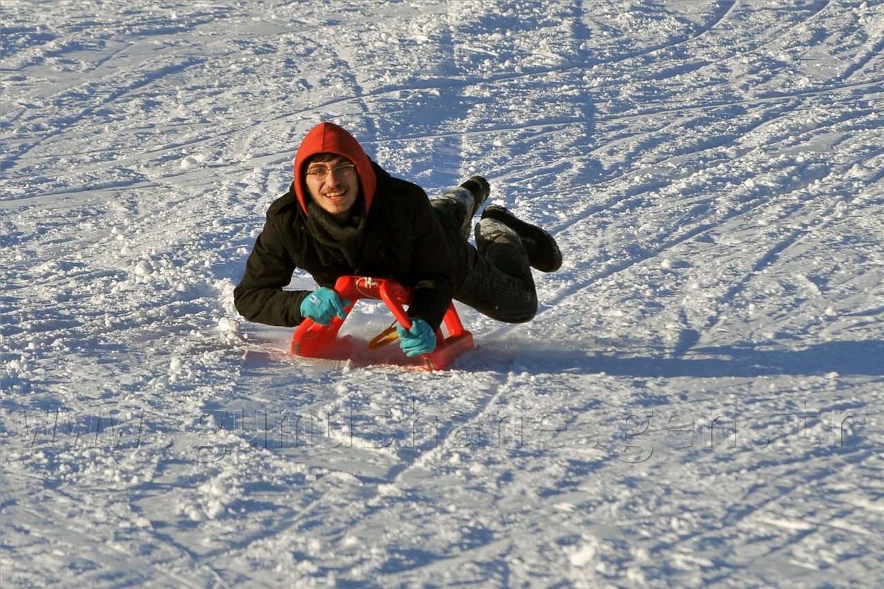 Zigana'da Kayak Keyfi Başladı 10