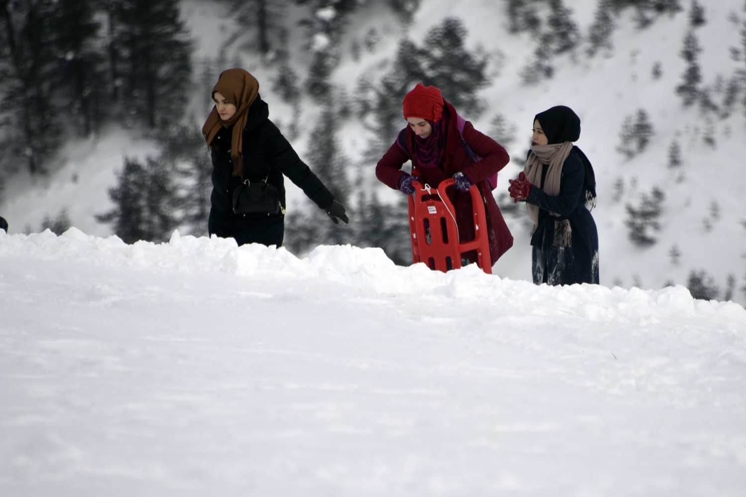 Zigana’da araç park edecek yer kalmadı 73