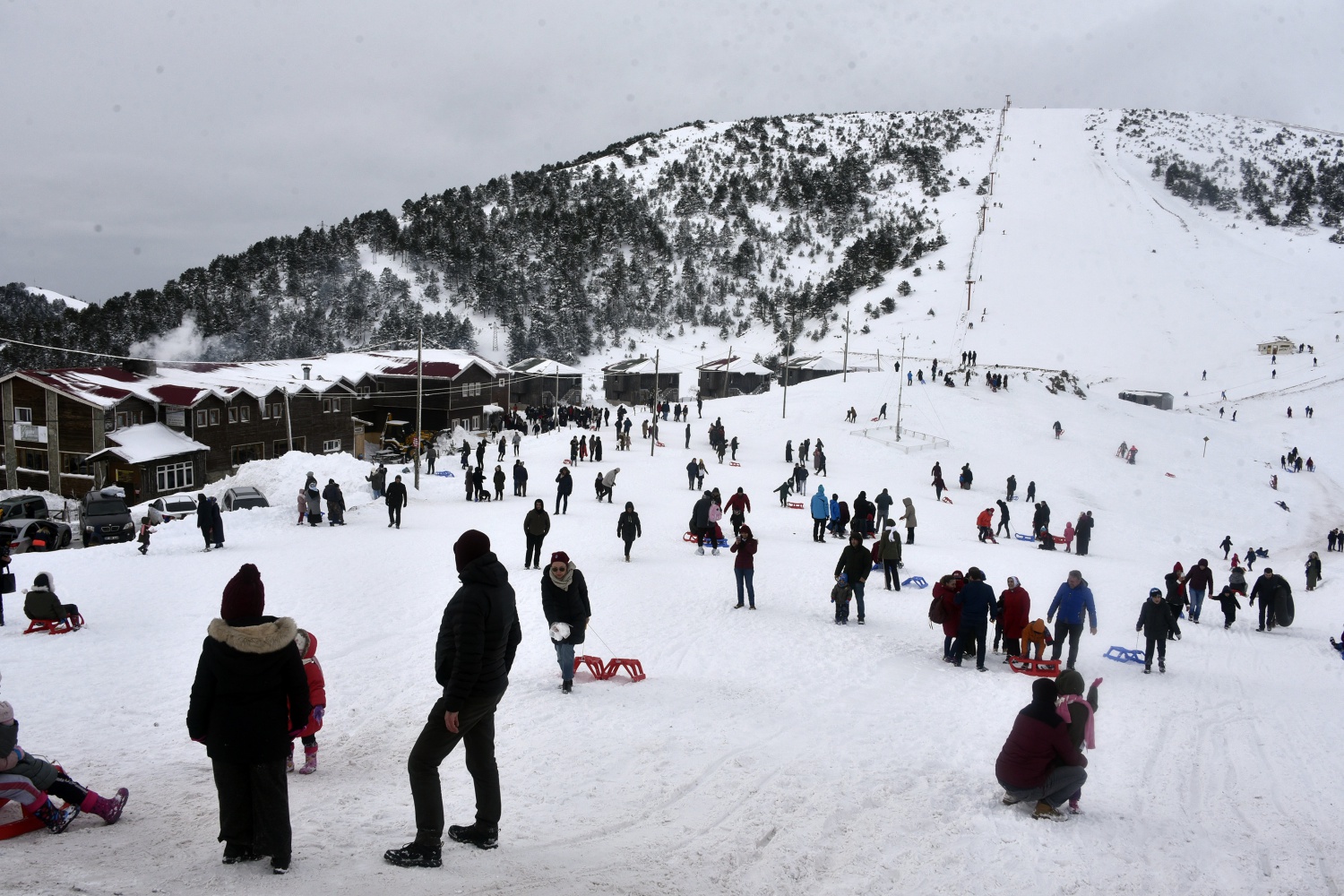 Zigana’da araç park edecek yer kalmadı 81