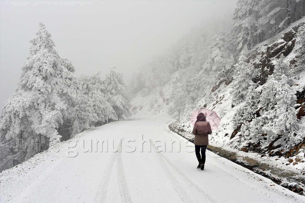 Zigana Nisan Ayında Buz’dan Örtüsünü Giydi 16