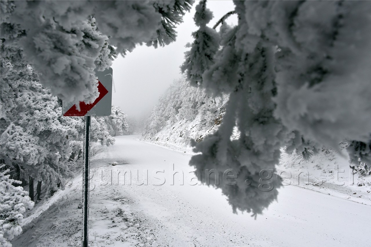 Zigana Nisan Ayında Buz’dan Örtüsünü Giydi 18