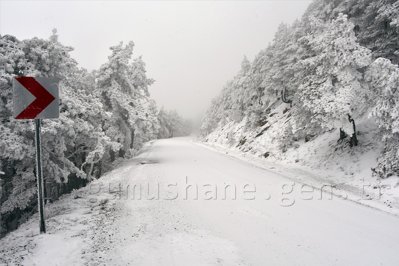 Zigana Nisan Ayında Buz’dan Örtüsünü Giydi 19