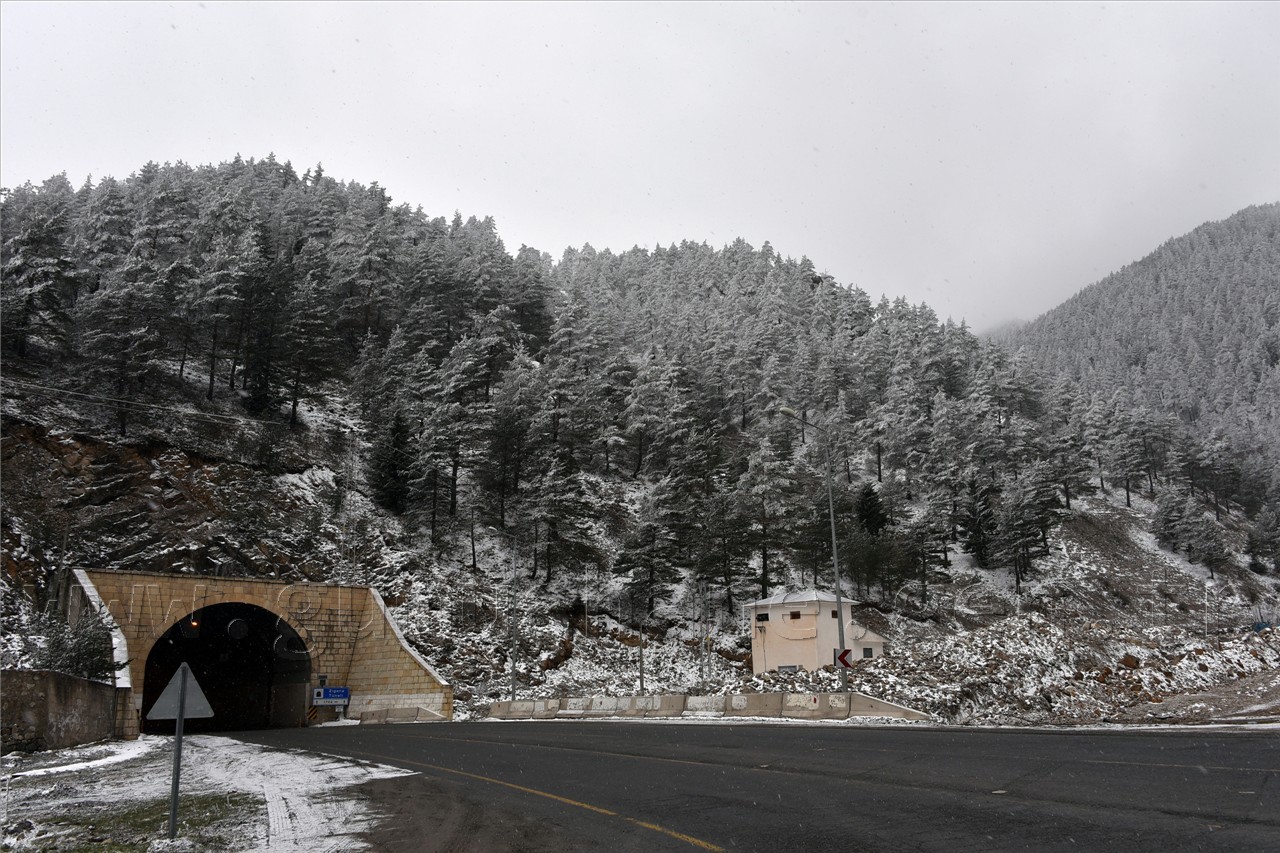 Zigana Nisan Ayında Buz’dan Örtüsünü Giydi 2