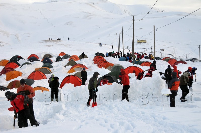 Dağcılar Zigana'da Kamp Kurdu 1