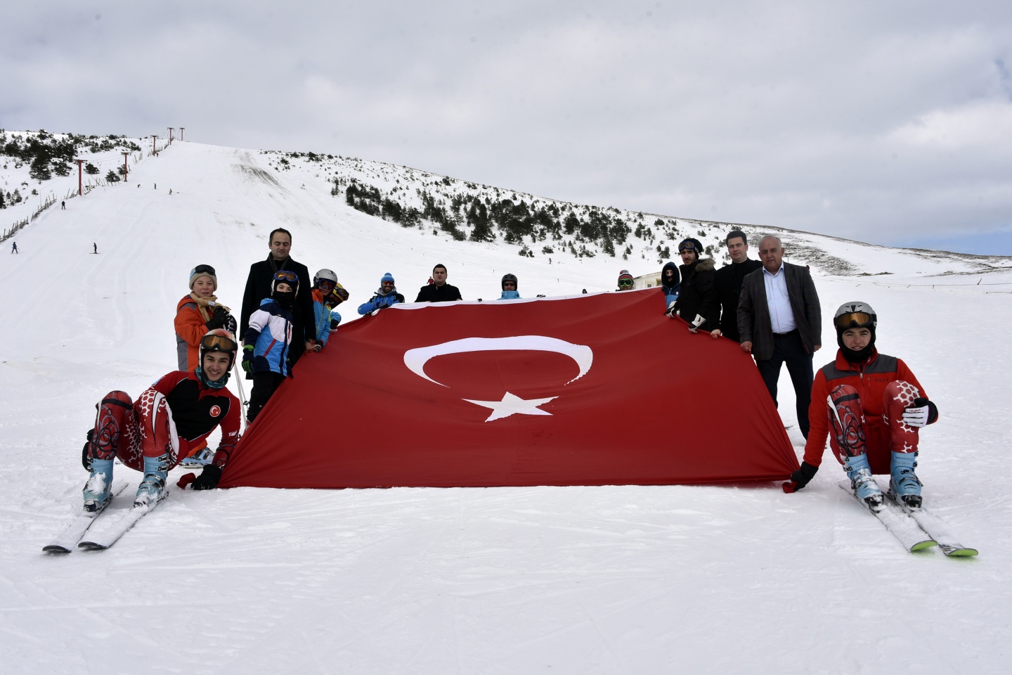 Doğu Karadeniz’in tek kayak merkezi Zigana’da sezon açıldı 24
