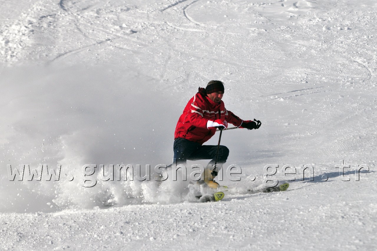 Zigana'da Kayak Şenliği Düzenlendi 1