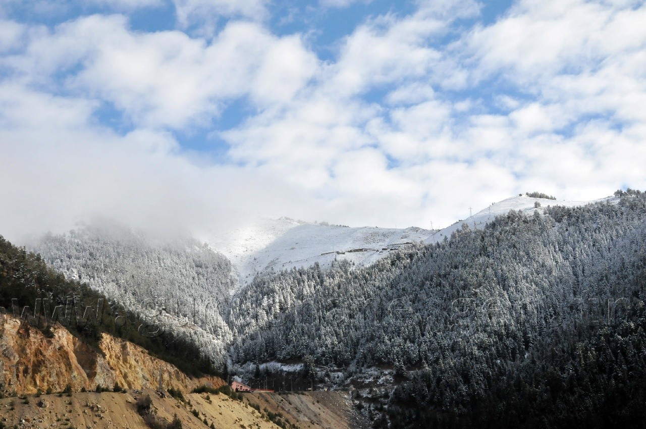 Zigana Dağı Beyaza Büründü 3