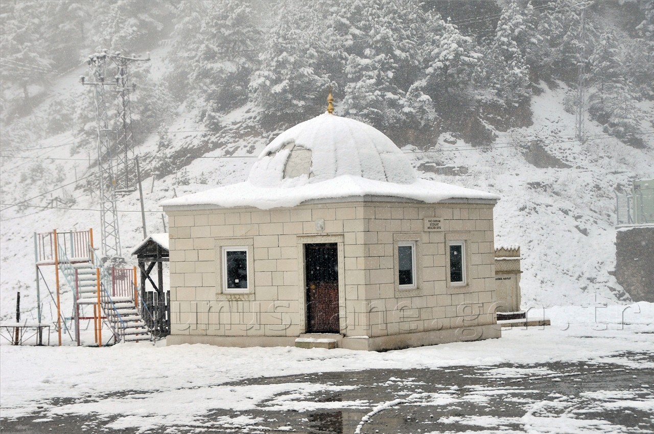 Zigana Dağında Kar Sürprizi 5