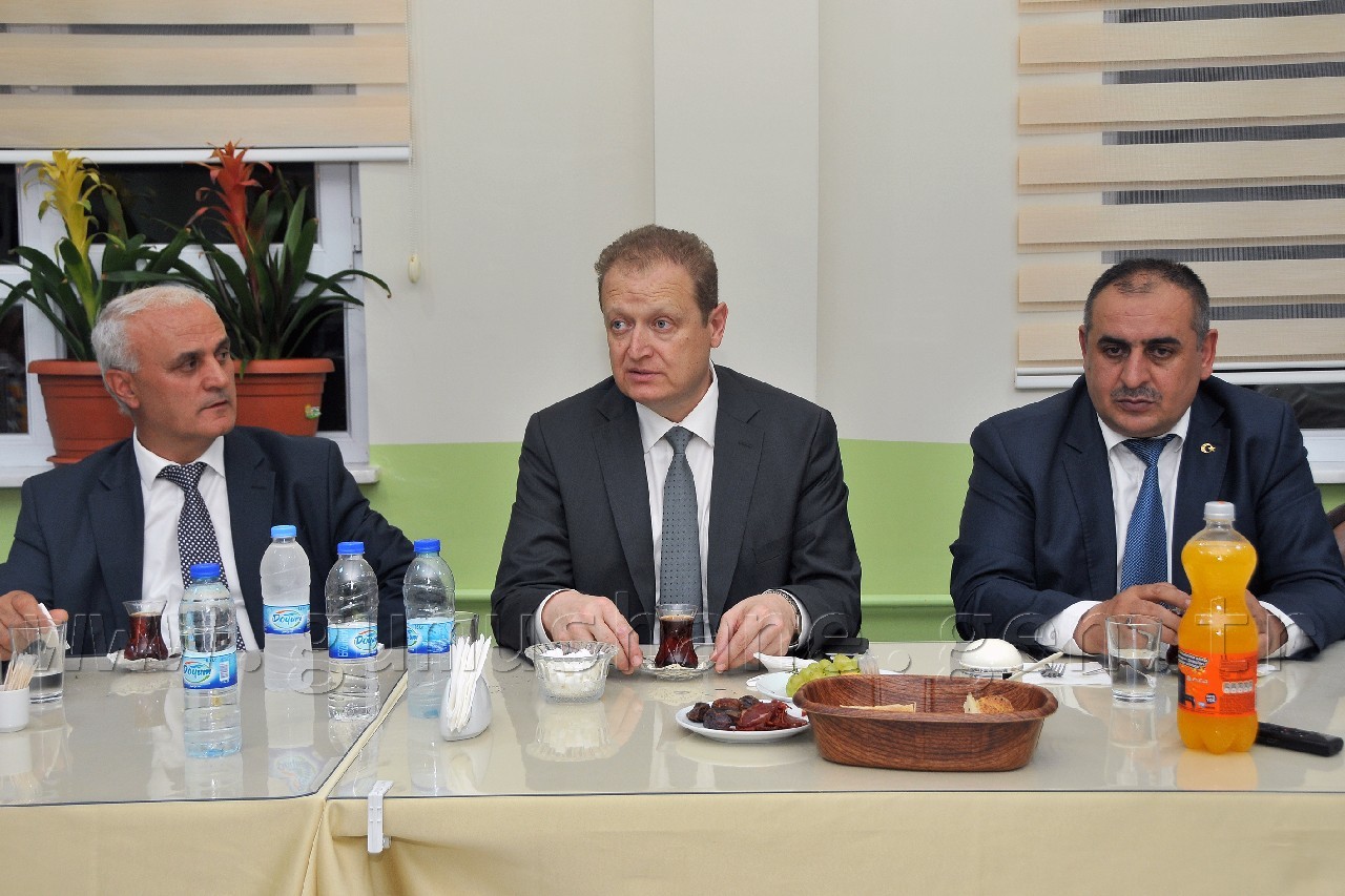 İl Özel İdare Teşkilatı İftar Yemeğinde Bir Araya Geldi 13