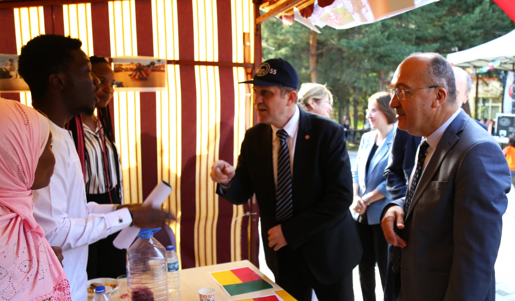 GÜ’de Mezuniyet Töreni Gerçekleştirildi 5