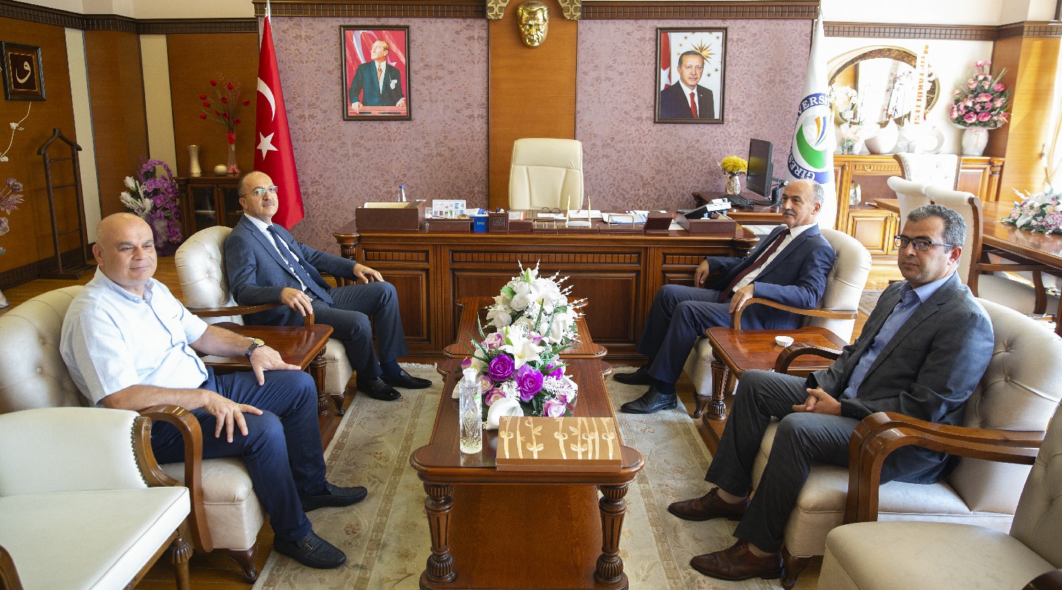 Rektör Zeybek’ten Giresun Üniversitesi Rektörüne Ziyaret 7