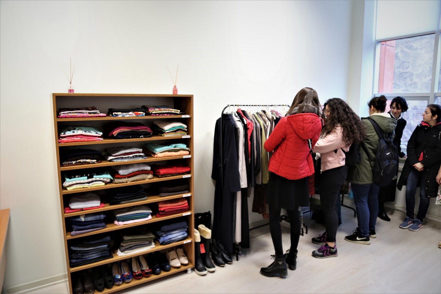 Giysi Paylaşım Odası’ndan 8 Mart’a Özel Kutlama 4