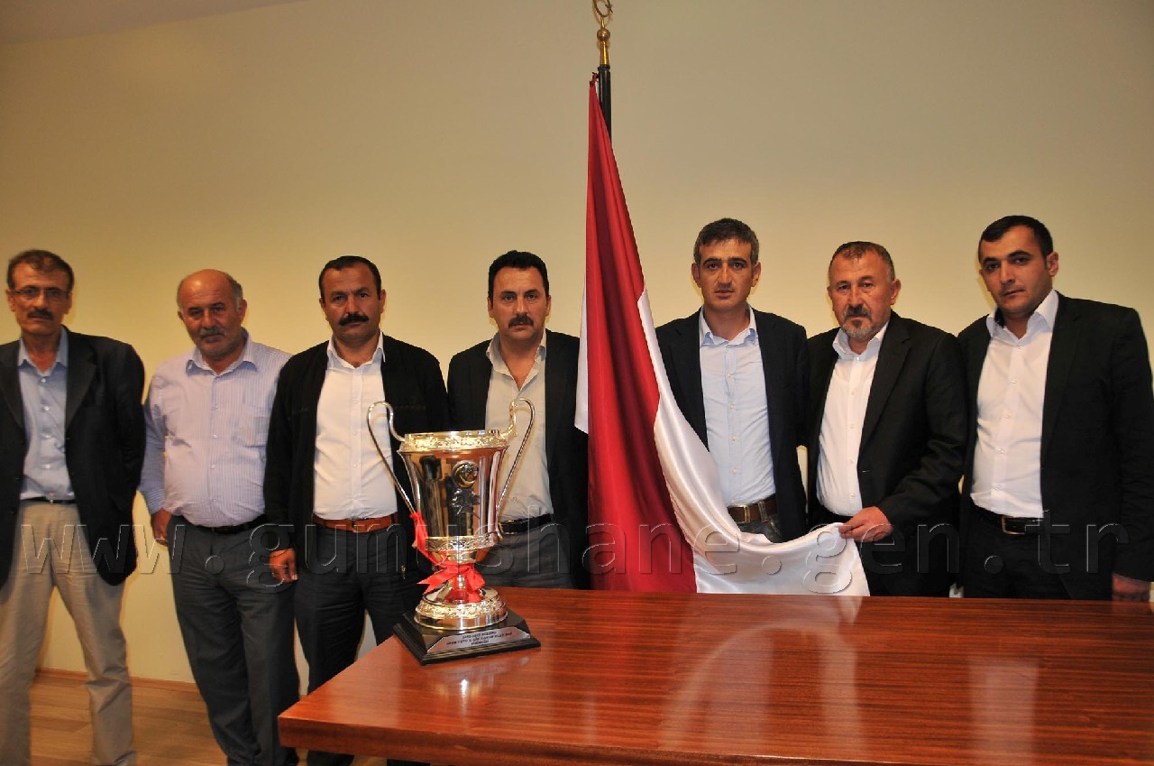 Gümüşvadi'den Gümüşhanespor'a Maddi Destek  1