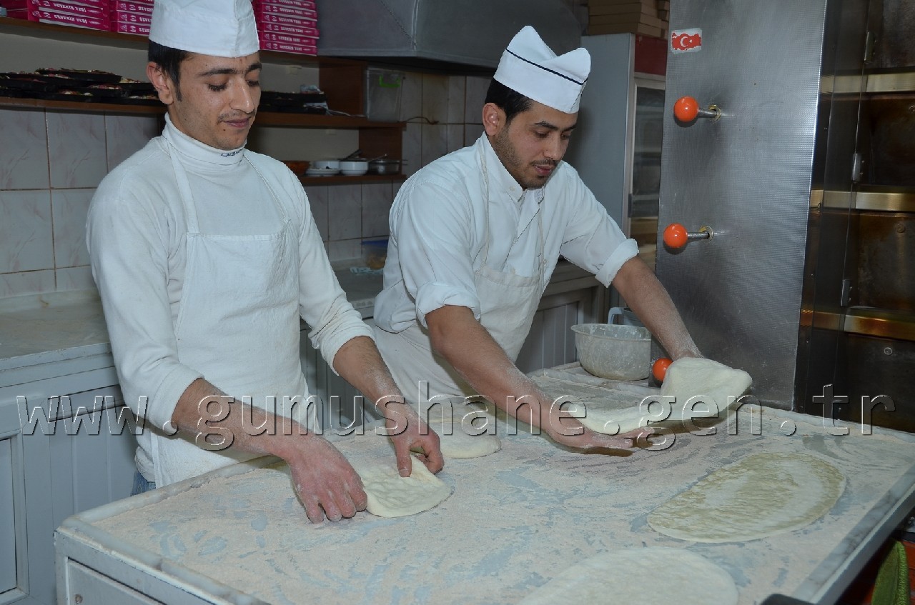 Gümüşhane Pidesine Yoğun İlgi 3