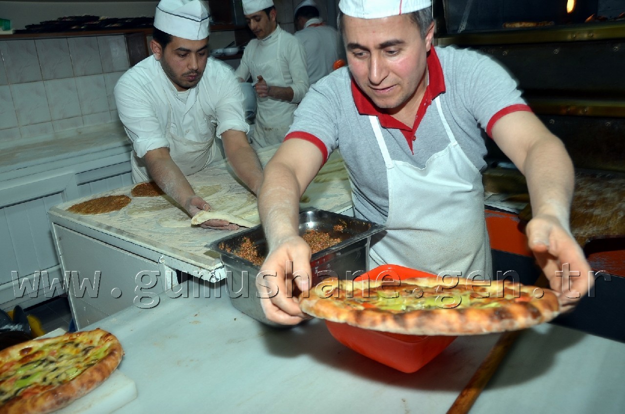 Gümüşhane Pidesine Yoğun İlgi 4