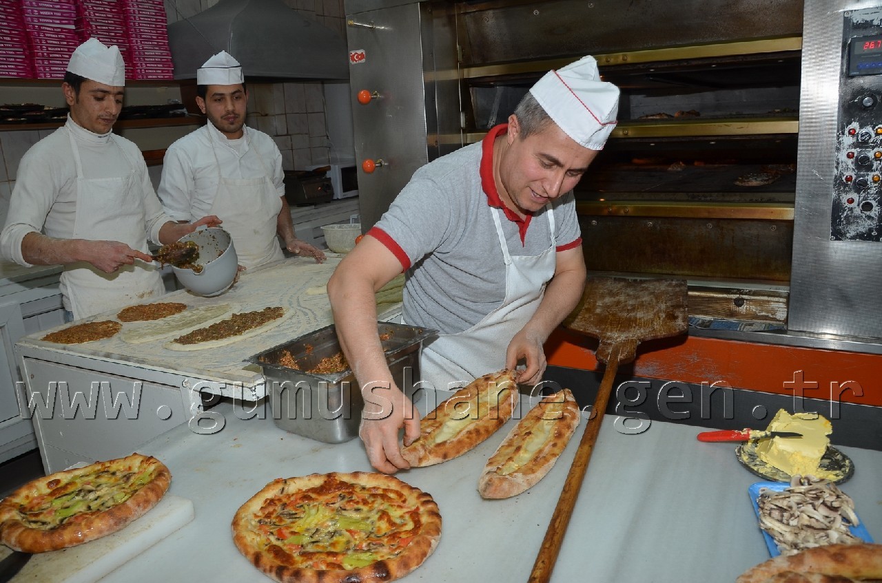 Gümüşhane Pidesine Yoğun İlgi 5
