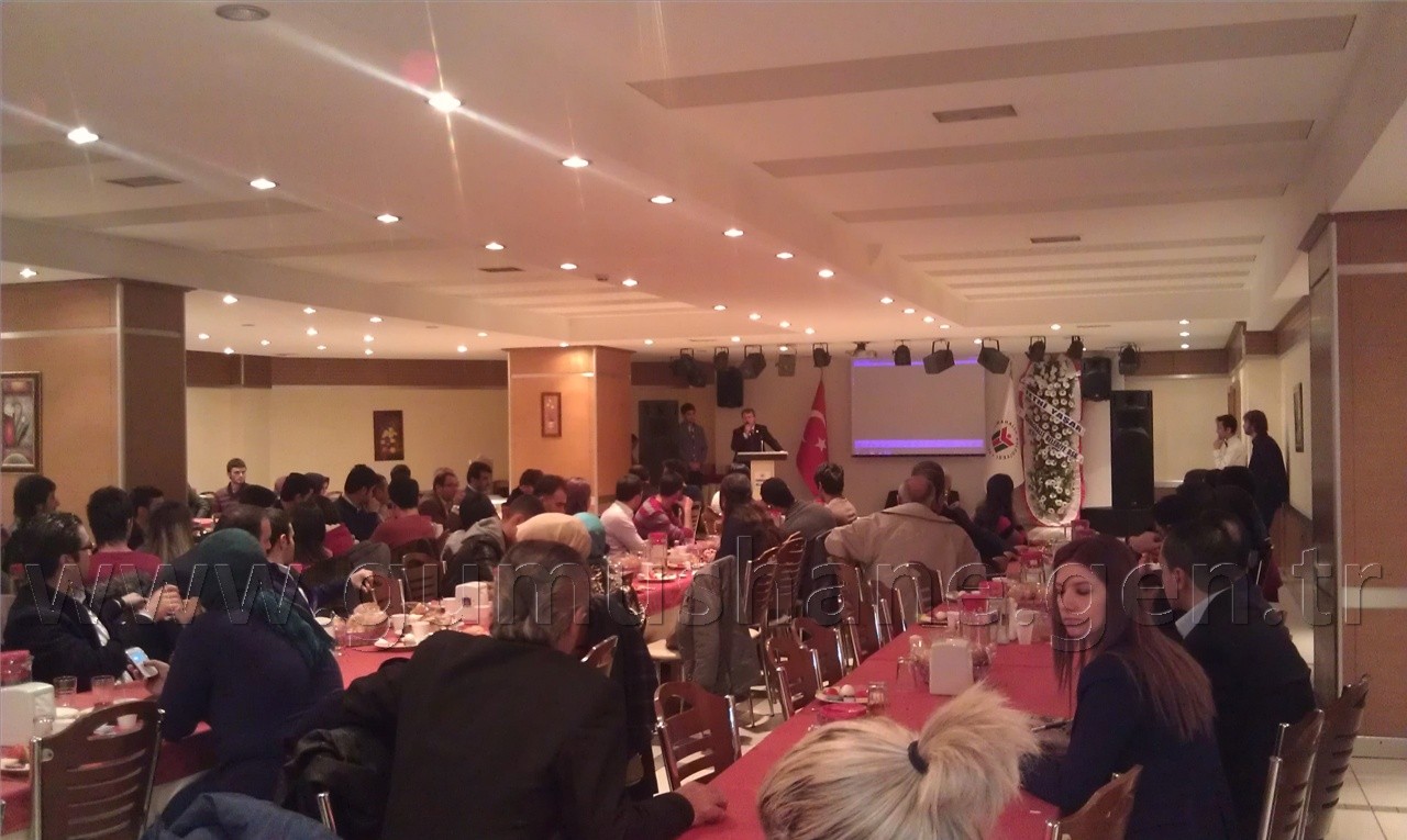 Üstün, GÜDEF Gençliği İle Kahvaltıya Katıldı 3