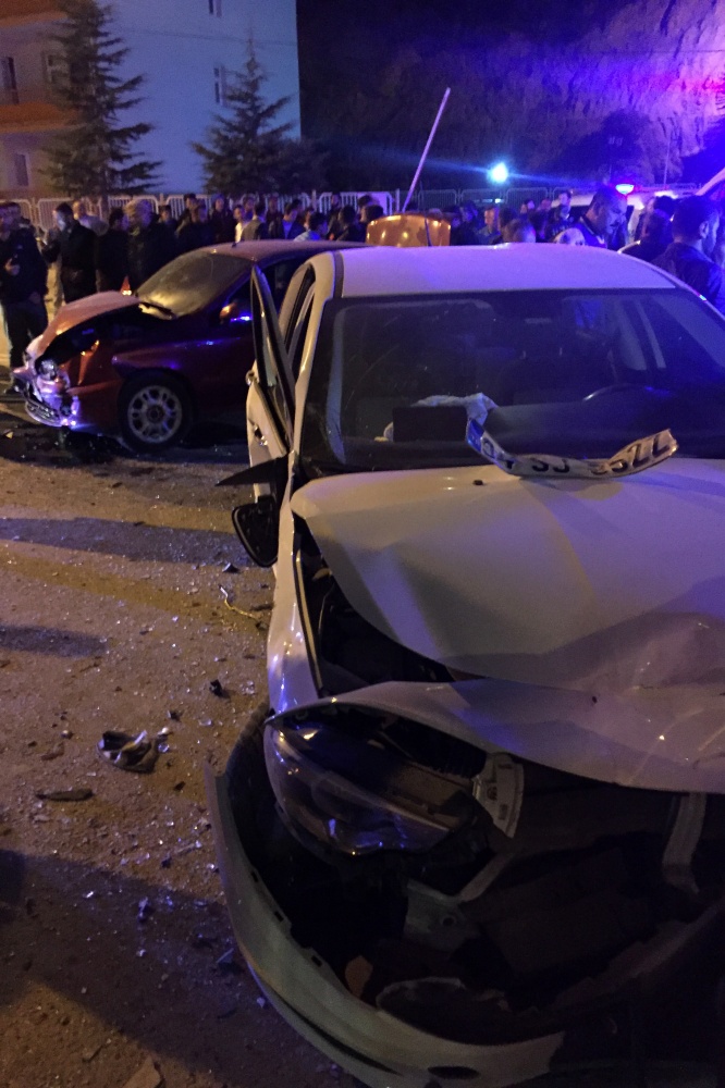 Gümüşhane’de zincirleme trafik kazası 5