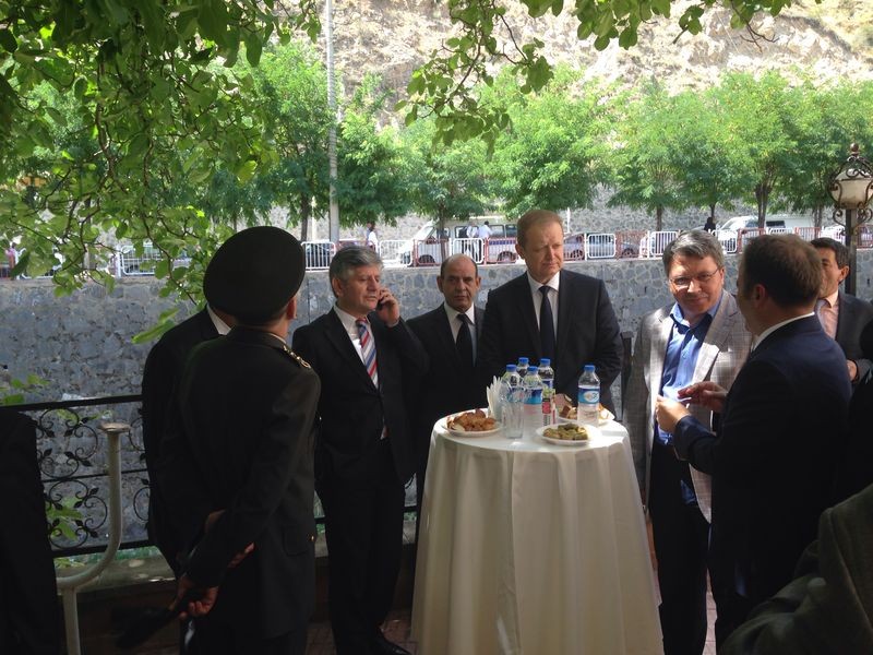 Milletvekili Aydın Gümüşhane’de Hemşehrileriyle Bayramlaştı 11