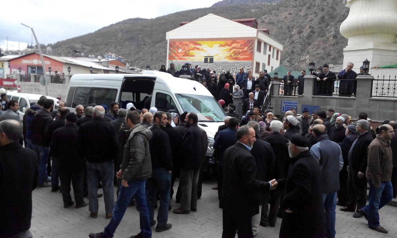 Gümüşhane'den ilk umre kafilesi yola çıktı 1