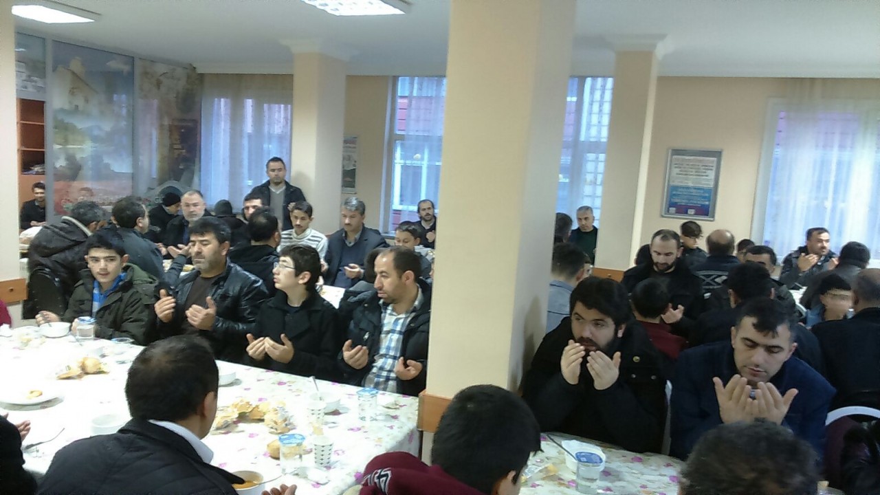 Sultanbeyli Gümüşhaneliler Derneği gençliği ağırladı 3