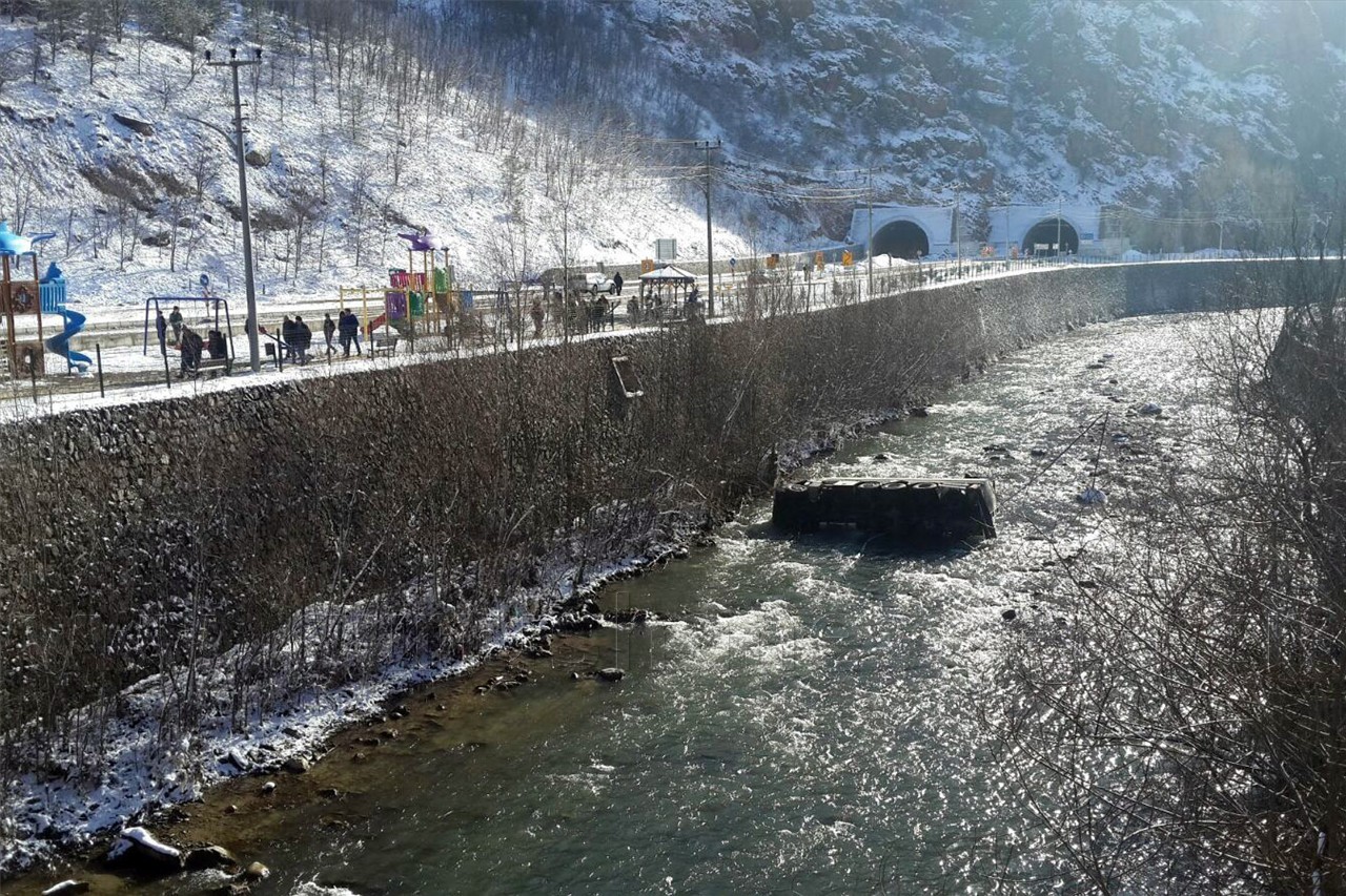 Gümüşhane’de 2 kaza 4 yaralı 7