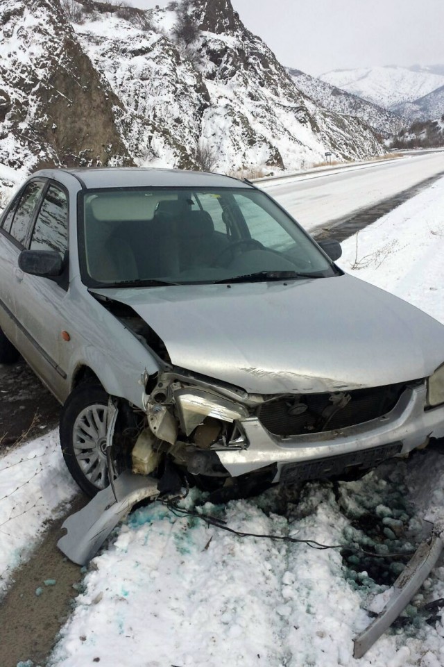 Aynı noktada 2 kaza: 3 yaralı 1