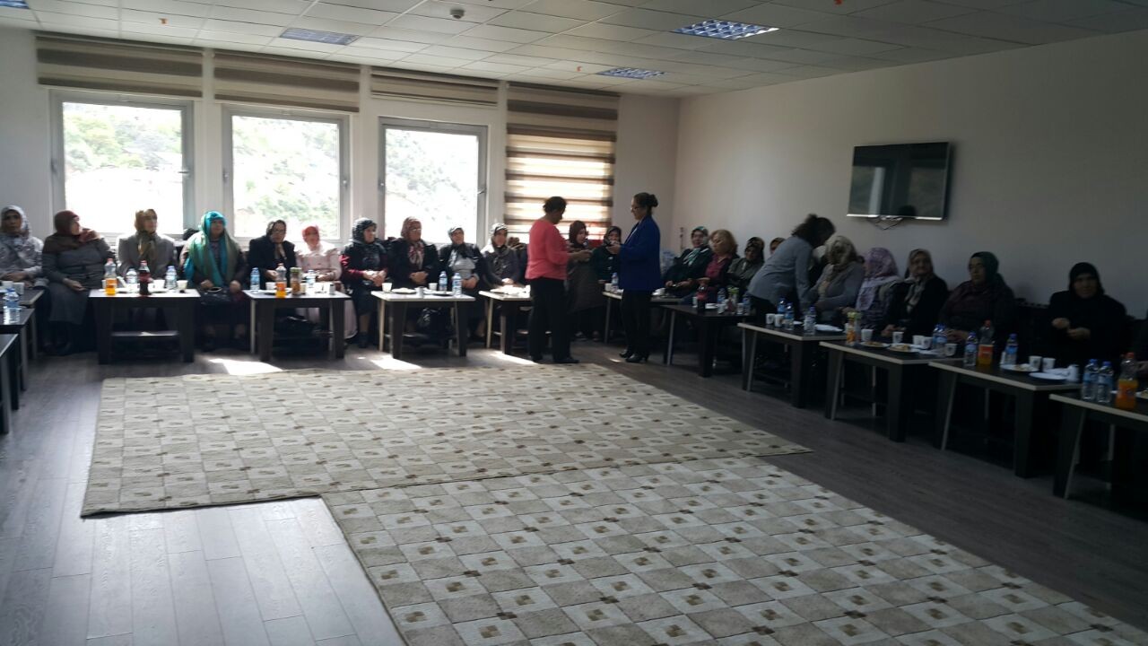 GÜKED annelerle buluştu 4